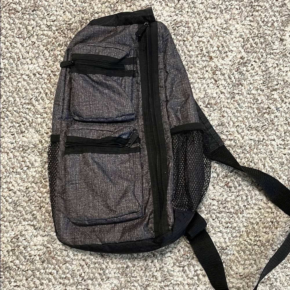 Thirty-One Gray Crossbody Bag with Sleek Design